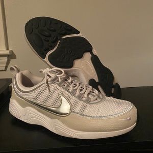 Nike Men’s Zoom Spiridon White/Cream Size 11.5